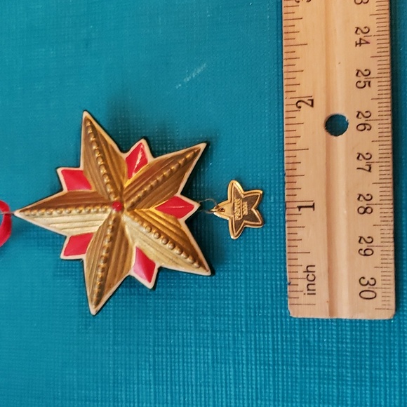 Hallmark Christmas Porcelain 2001 ornaments set of 4 - Picture 8 of 12